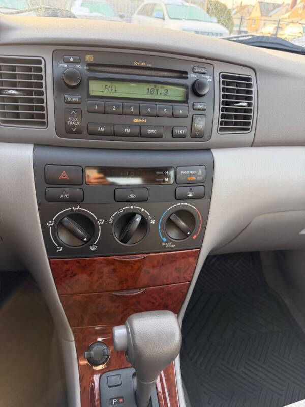 2006 Toyota Corolla LE