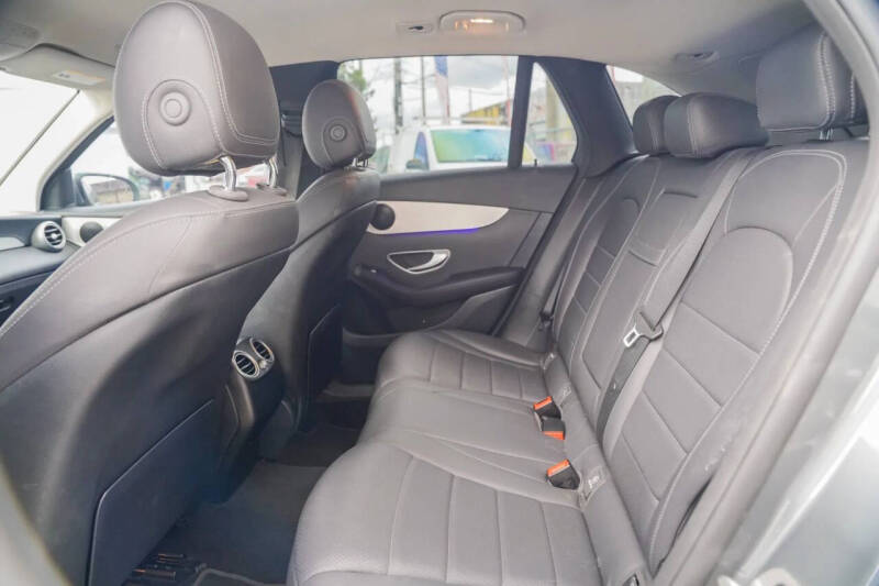 2021 Mercedes-Benz GLC GLC 300