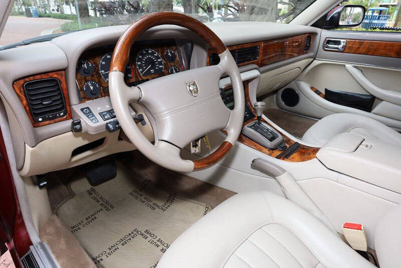 1997 Jaguar XJ-Series XJ6