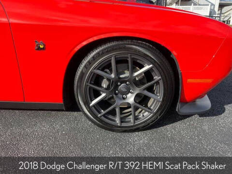2018 Dodge Challenger 392 HEMI Scat Pack Shaker