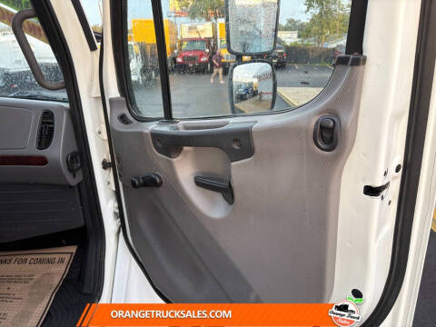 2020 Freightliner M2 106