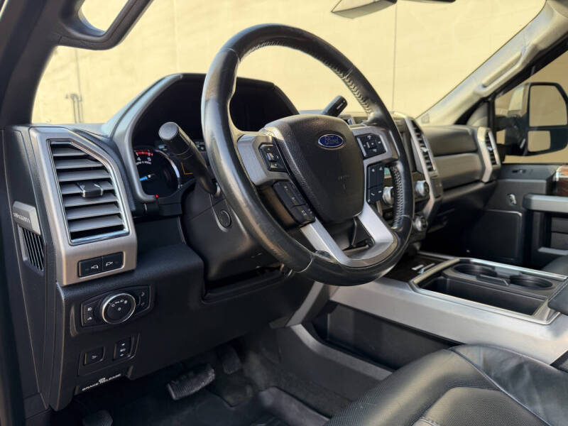 2017 Ford F-350 Super Duty Platinum