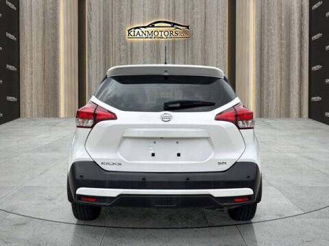 2020 Nissan Kicks SR