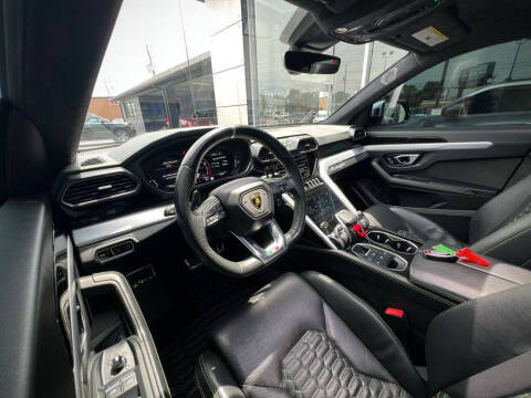 2022 Lamborghini Urus