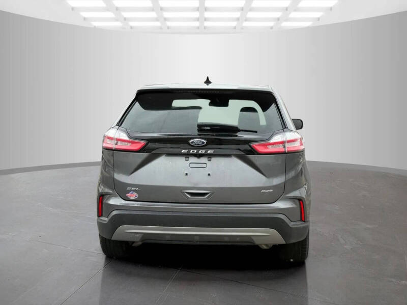 2022 Ford Edge