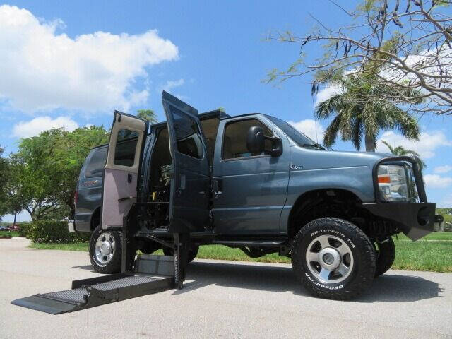 2013 Ford E-Series E-150 XLT