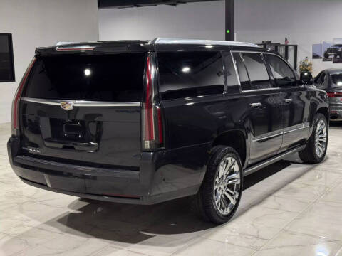 2019 Cadillac Escalade ESV Premium Luxury