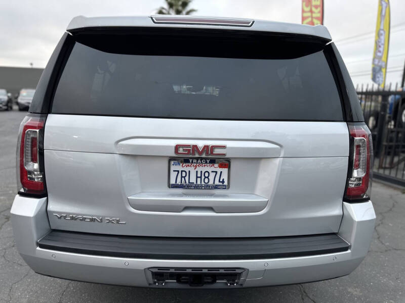 2015 GMC Yukon XL SLE