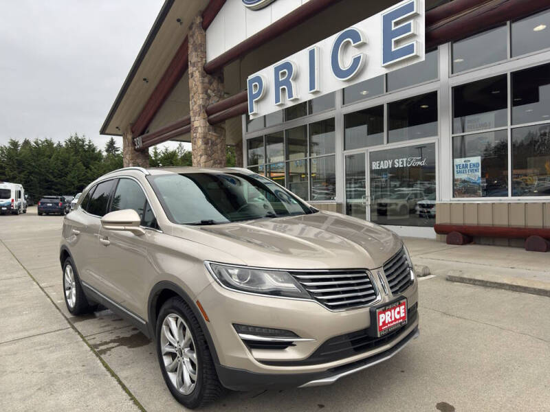 2015 Lincoln MKC Base's photo