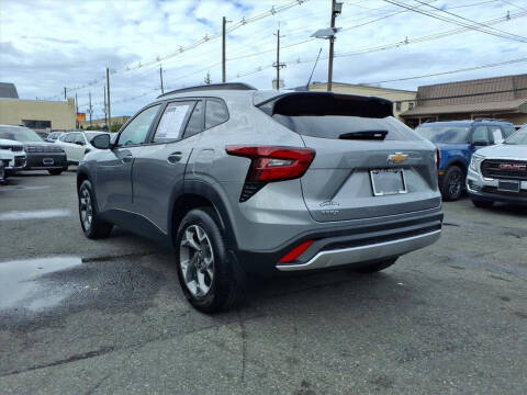 2024 Chevrolet Trax LT