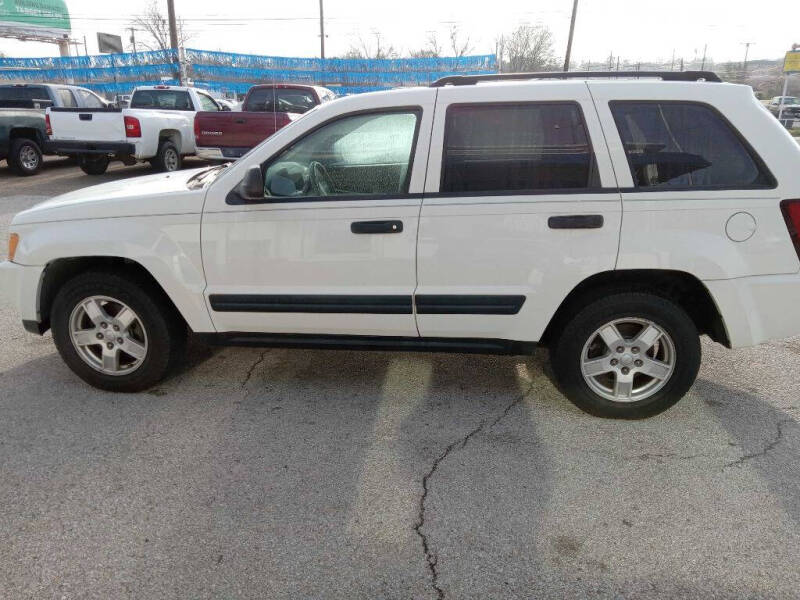 2006 Jeep Grand Cherokee Laredo