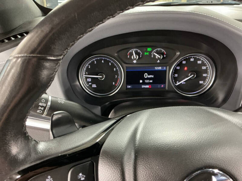 2022 Buick Enclave Essence
