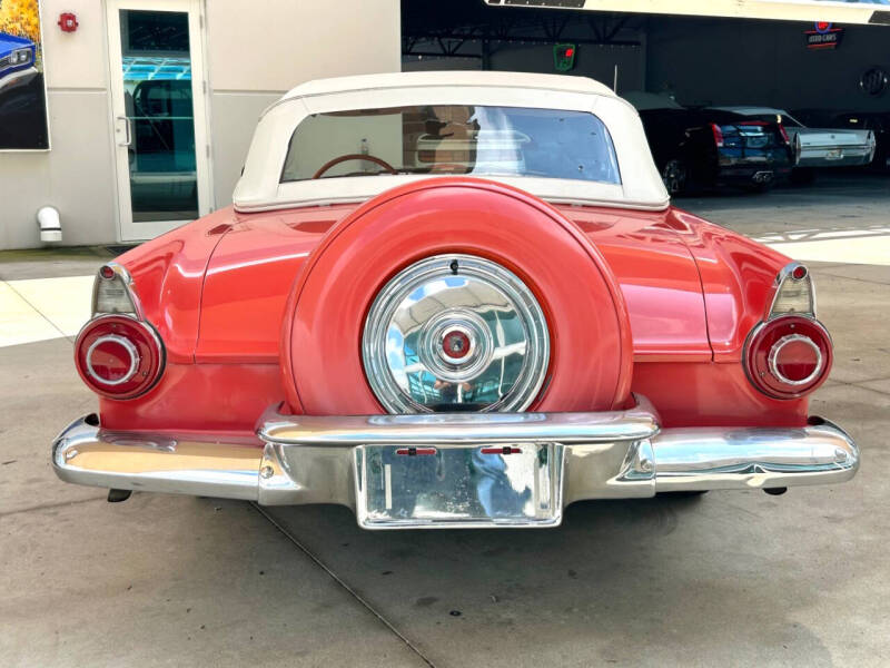 1956 Ford Thunderbird