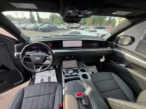 2025 Cadillac Escalade-V