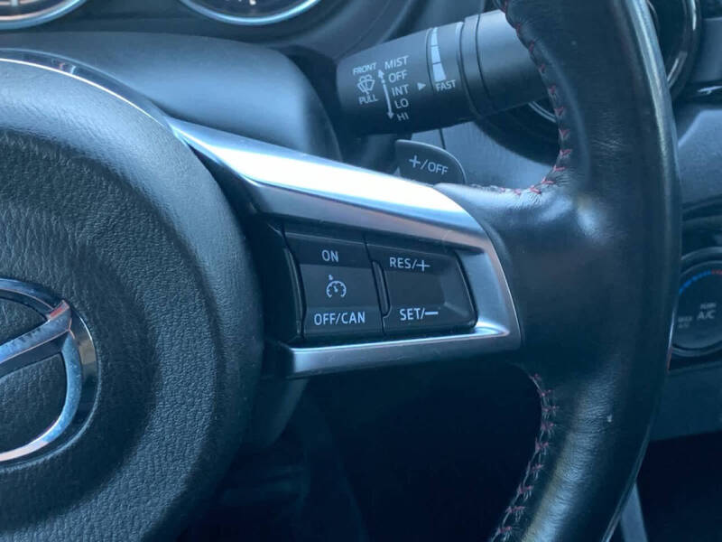 2019 Mazda MX-5 Miata Sport