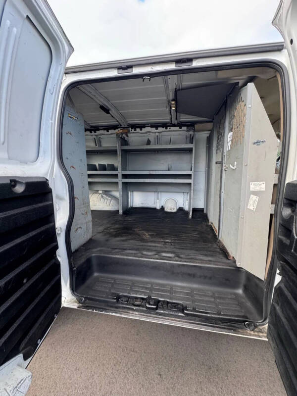 2017 Chevrolet Express 2500