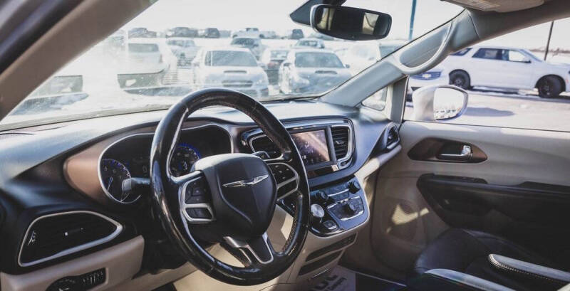 2019 Chrysler Pacifica Touring L