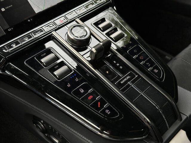 2025 Aston Martin Vantage