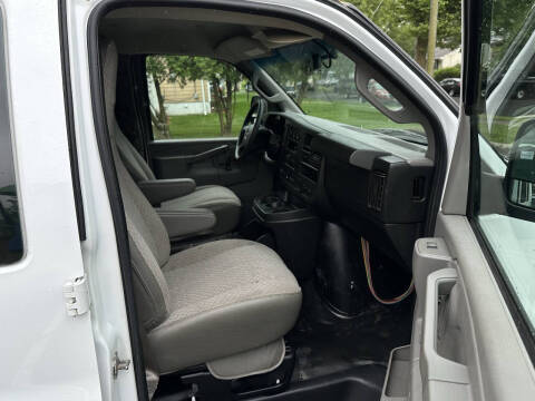 2018 GMC Savana 2500