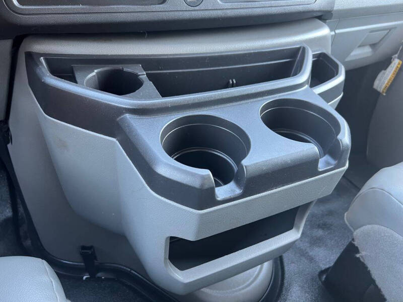 2024 Ford E-Series