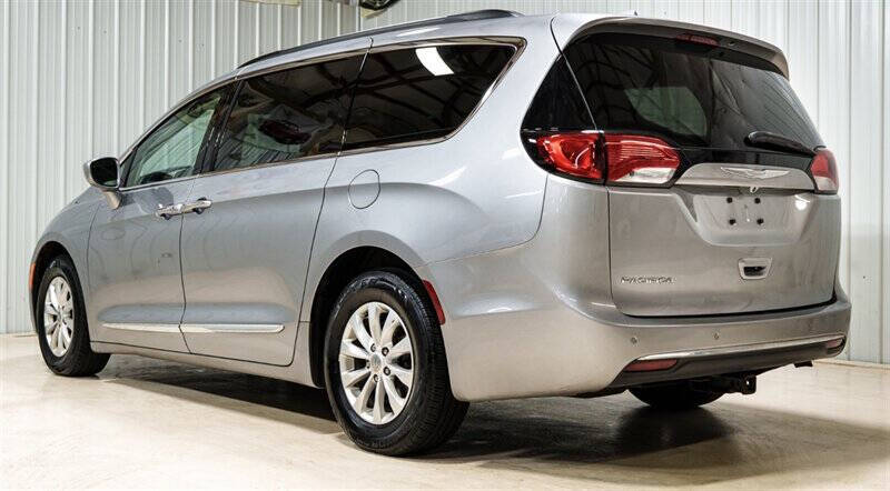 2017 Chrysler Pacifica Touring Plus