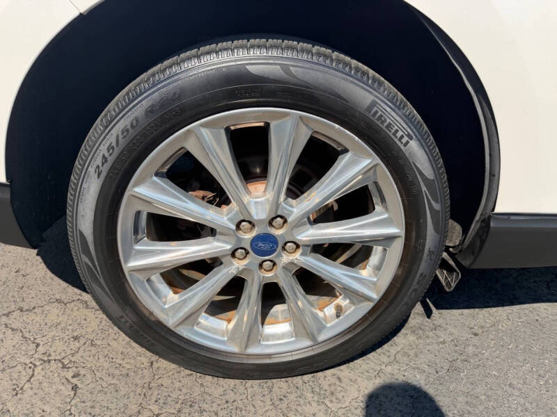 2018 Ford Edge Titanium