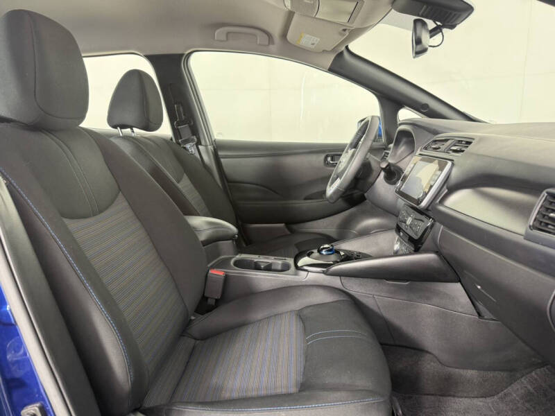 2023 Nissan LEAF SV PLUS