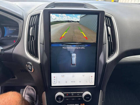 2023 Ford Edge