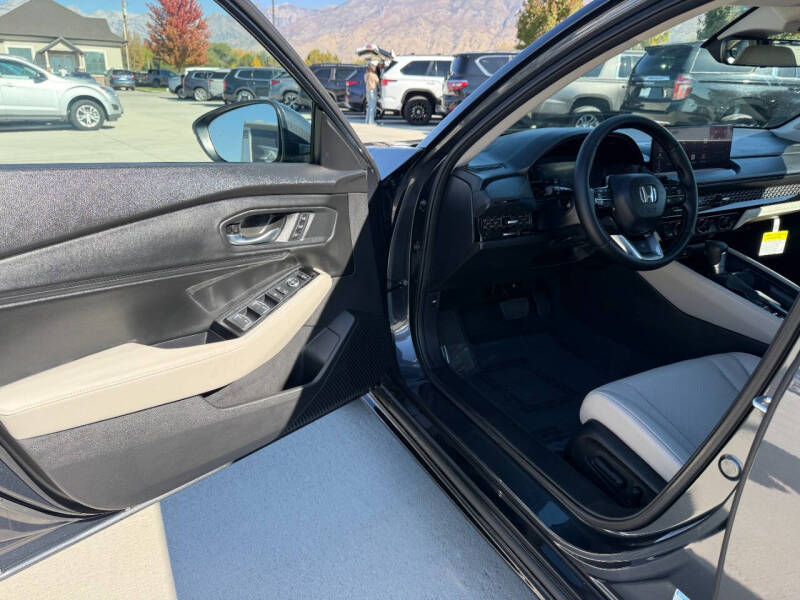 2025 Honda Accord Hybrid Touring