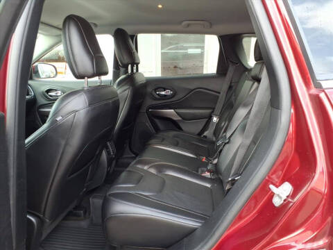 2021 Jeep Cherokee Latitude Lux