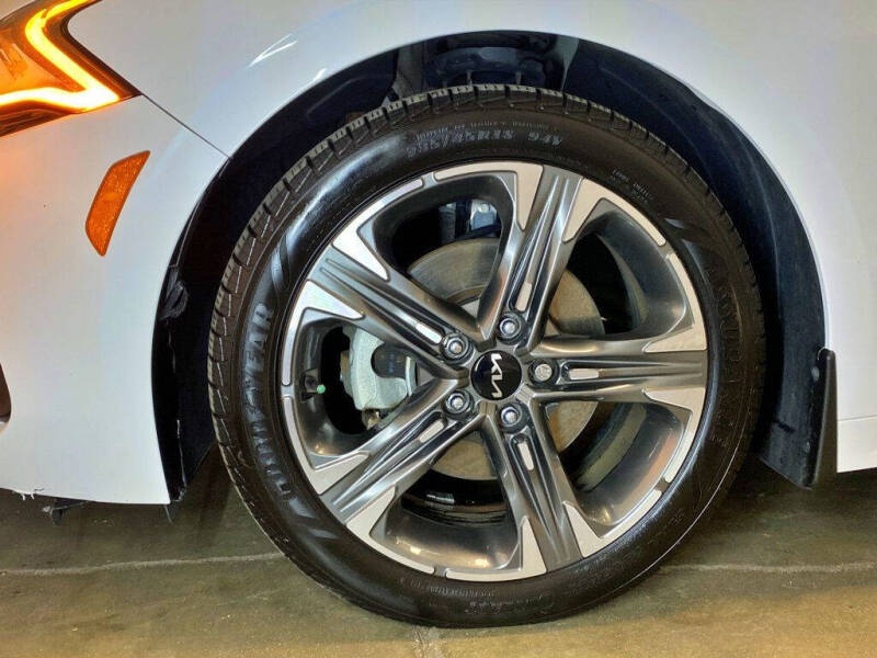 2022 Kia K5 EX