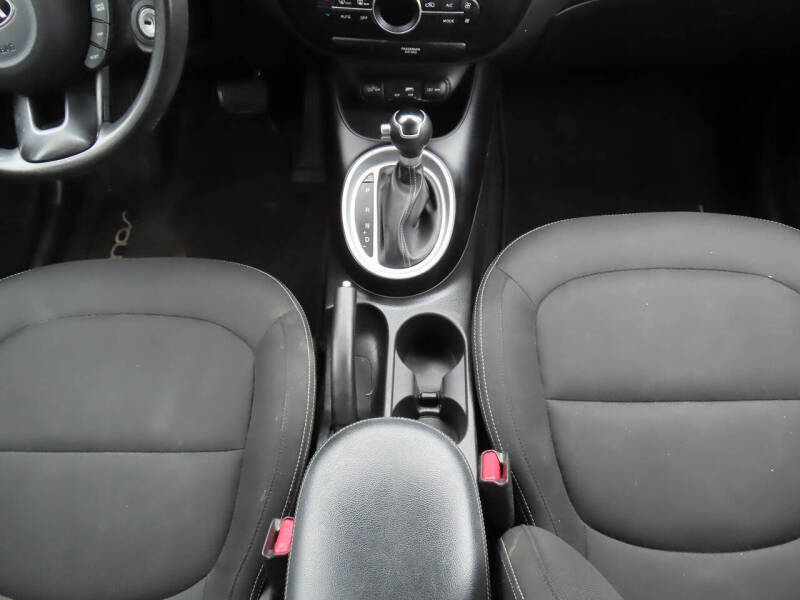 2017 Kia Soul +