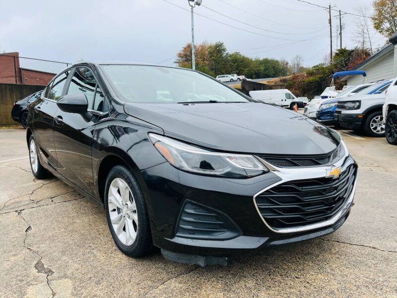 2019 Chevrolet Cruze LT photo 4