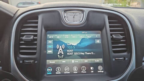 2019 Chrysler 300 Touring