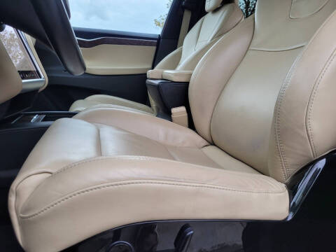 2016 Tesla Model X 90D