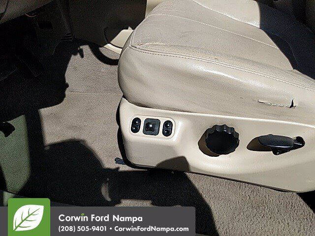 2001 Ford Expedition XLT