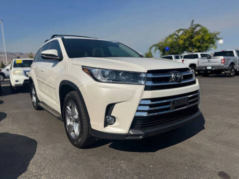2017 Toyota Highlander