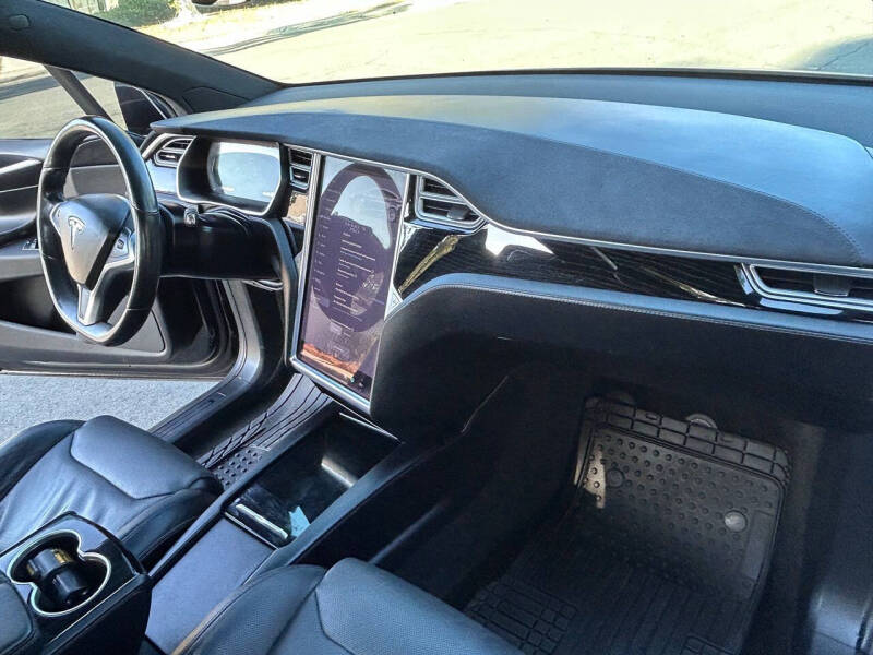 2016 Tesla Model X 75D