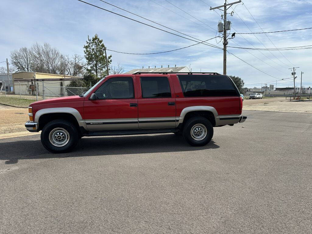 1998 Chevrolet Suburban 3