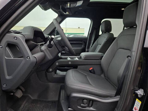 2026 Land Rover Defender 110 P300 S