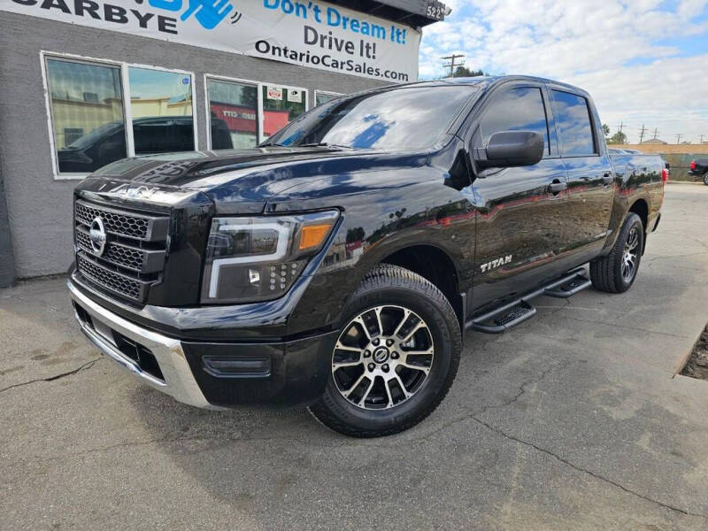 2022 Nissan Titan SV