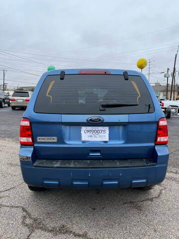2010 Ford Escape for sale at Gator's Auto Sales in Garland TX