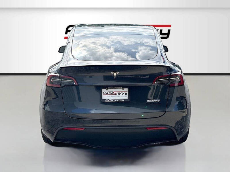 2024 Tesla Model Y Performance