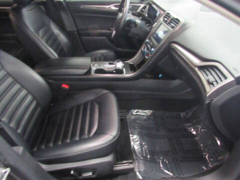 2019 Ford Fusion SEL