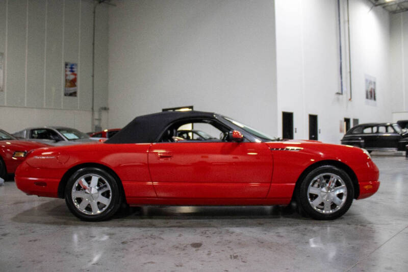2002 Ford Thunderbird Deluxe