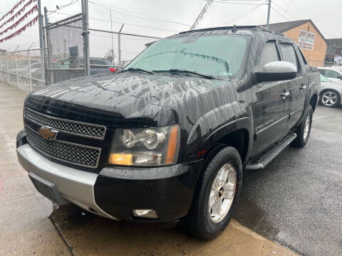 2007 Chevrolet Avalanche for sale at The PA Kar Store Inc in Philadelphia PA