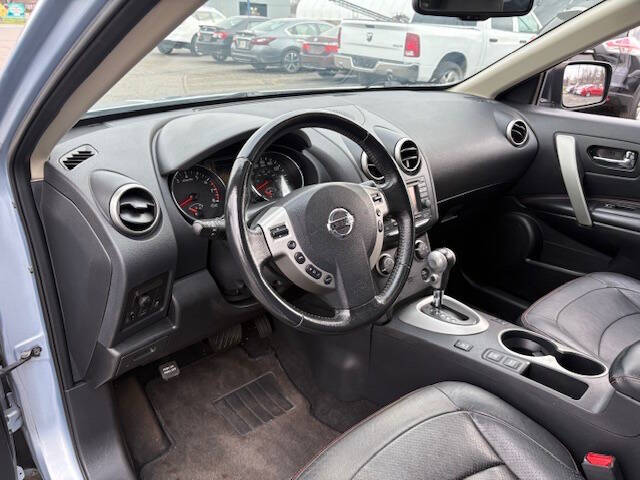 2013 Nissan Rogue SV w/SL Package