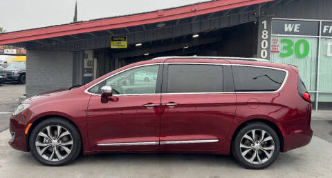 2017 Chrysler Pacifica Limited