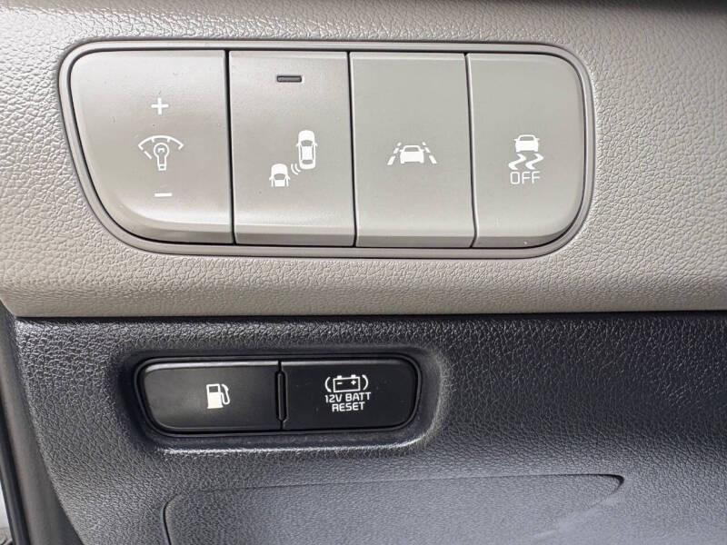 2017 Kia Niro Touring