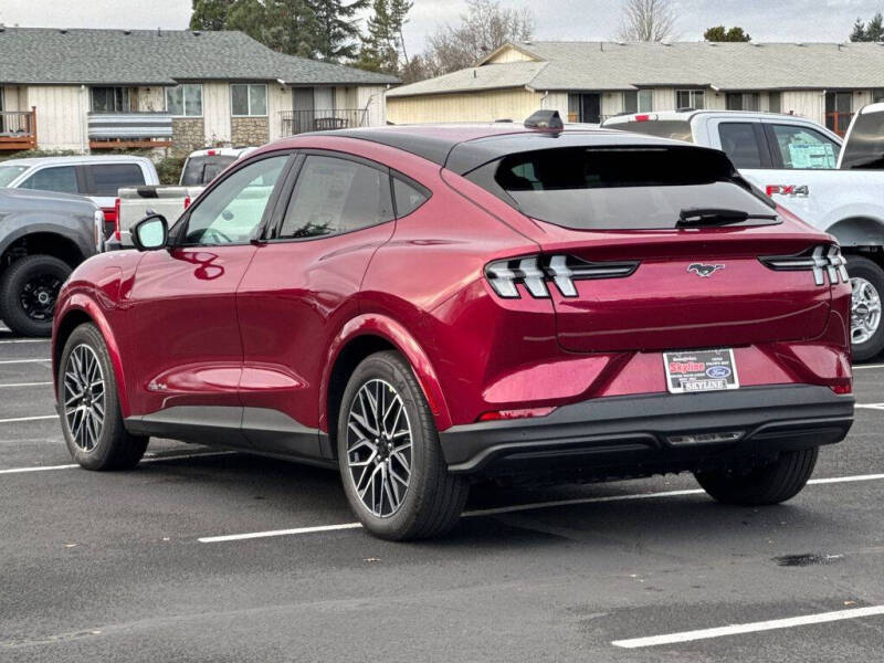 2025 Ford Mustang Mach-E Premium
